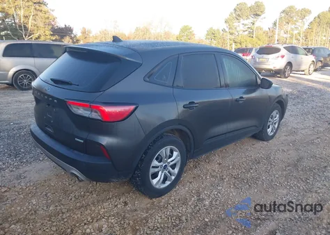 2020 Ford Escape S z USA, uszkodzony, nr VIN 1FMCU0F62LUB59026